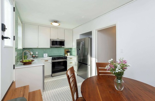 Story City Apartment | Cozy Story City Escape | 10-15 Min to Ames & ISU