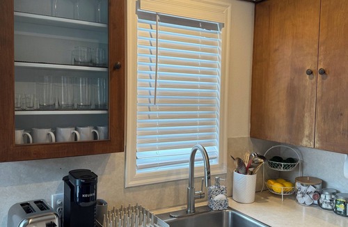 SeaTac Apartment | Cozy Studio 1BR, Home Lake View Full Access to Lake 6min to Airport.