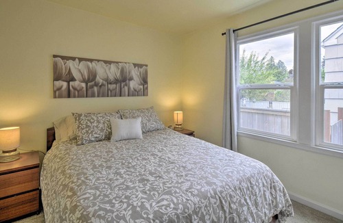 North End House | Cozy Tacoma Home: Close to Beaches & Boating!