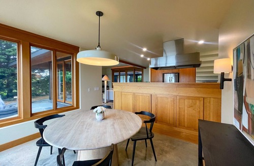 Island County House | Cozy Waterfront Beach House Near Baby Island! New to VRBO!