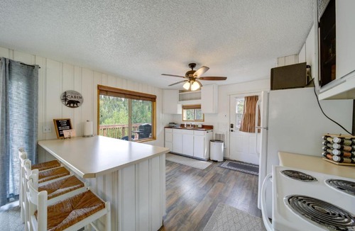 Worley House | Cozy Worley Cabin w/Lake Access + Gas Grill!