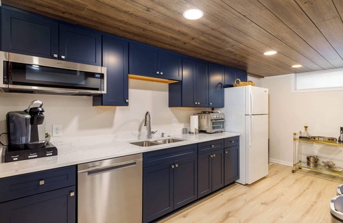 Ames House | ‼️Crane Haven - Boutique-Inspired with Modern Flare