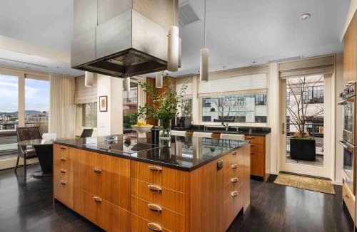 Pearl District House | Crane Penthouse