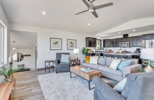 Greenbank House | CRANES LANDING HIDDEN BEACH HOME - Whidbey Island 3BR w/Ocean Views by RedAwning