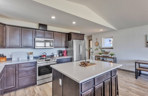 Greenbank House | CRANES LANDING HIDDEN BEACH HOME - Whidbey Island 3BR w/Ocean Views by RedAwning