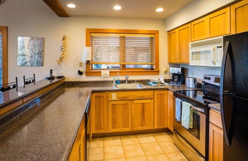 Mazama Cabin | Crazy Squirrels Cabin at Timberline Meadows