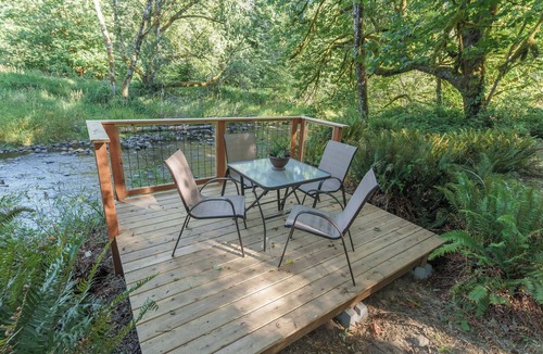 Longview Apartment | Creek-Side Camping in a Classic - Unique Northwest Vacation Rentals