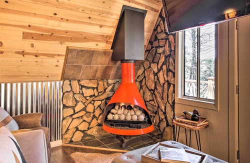 Cashes Valley Cabin | Creekside Blue Ridge Cabin w/ Decks & Grill!