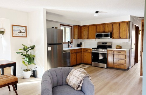 Mount Hood Village Cabin | Creekside Cozy Cabin, Hot Tub, Community Pool