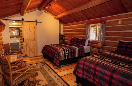 Dubois Resort | Crooked Creek