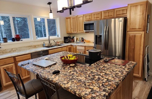 Frankfort House | Crystal Lake Getaway New Spatious walkout ranch. a Mile to Frankfort Mi Beaches