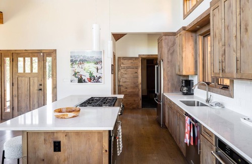 Spanish Peaks House | Custom-Built Cabin in Spanish Peaks with Beautiful Views