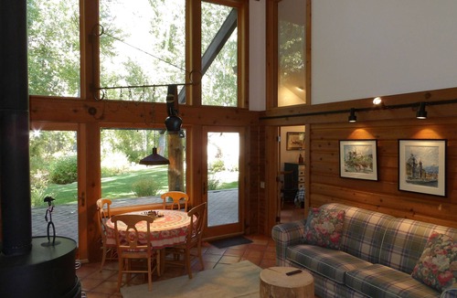 Hailey House | Custom Guest House Near Bigwood River For Seasonal Rentals