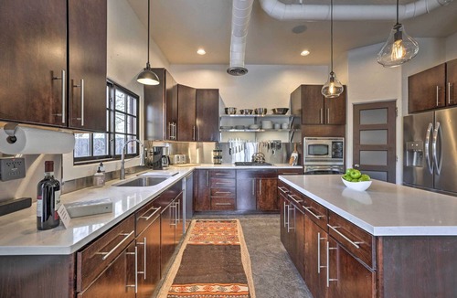 Sunset House | Custom Home < 2 Mi to Downtown Boise