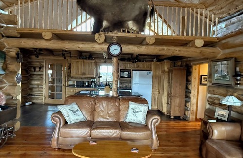 Clawson Cabin | Custom Log Cabin with Teton Views and Hot tub near National Parks