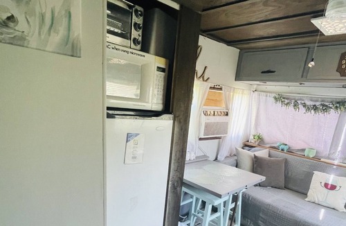 Foley House | Cute and budget friendly getaway-9.1 miles from the beach