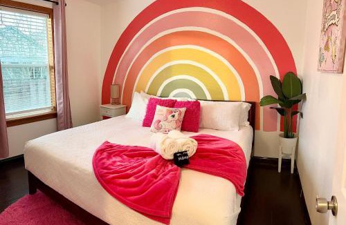 Albany House | Cute Artsy7 Getaway, large parking, 20mins to OSU