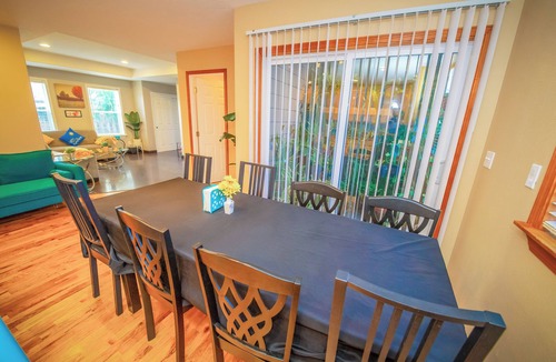 Albany House | Cute Artsy7 large parking near parks 20mins to OSU