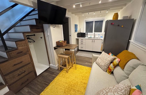 Renton House | Cute & Cozy NEW 1-bedroom Tiny House in quiet Renton neighborhood!