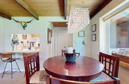 Elkhorn Apartment | Cute Studio with Lots of Space, WiFi, Close to Skiing