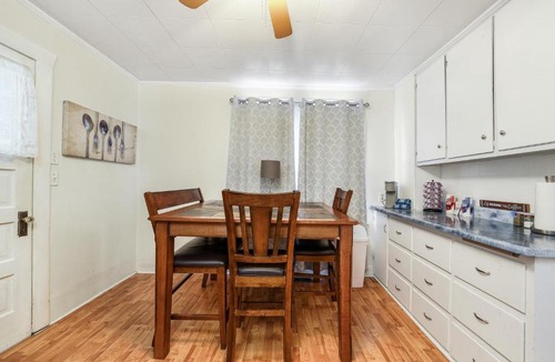 Sugar House House | Cutest Nibley Park Bungalow