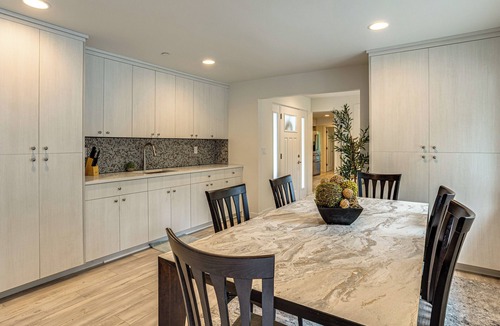 Puyallup House | Day Trip to Lumen Field! Group Getaway in Puyallup