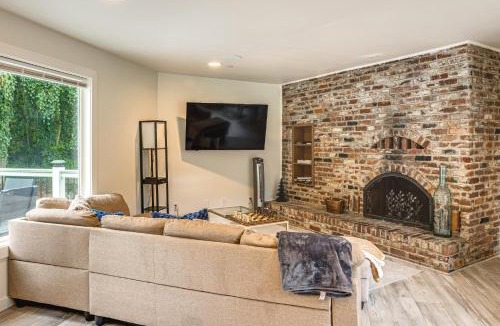 Puyallup House | Day Trip to Lumen Field! Group Getaway in Puyallup