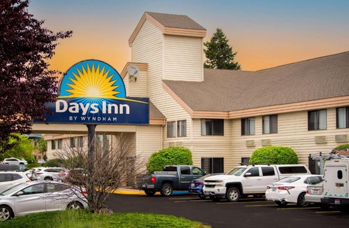 Coeur d'Alene Hotel | Days Inn by Wyndham Coeur d'Alene