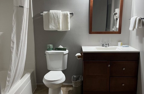 Coeur d'Alene Hotel | Days Inn by Wyndham Coeur d'Alene