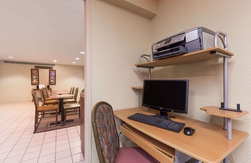 Clive Hotel | Days Inn by Wyndham des Moines-West Clive