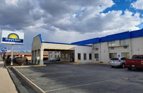 Pocatello Hotel | Days Inn by Wyndham Pocatello University Area