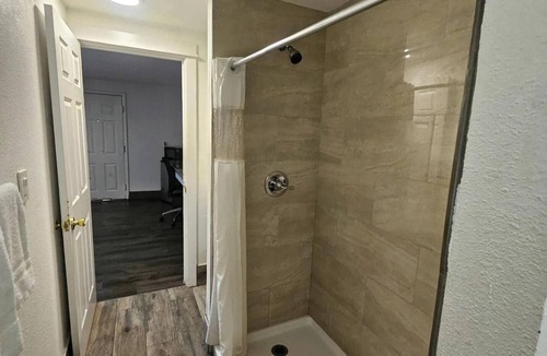 Lents Hotel | Del Rancho Motel By Townhouse Portland OR Hwy 205