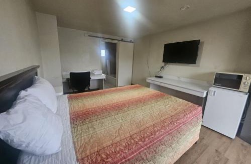 Lents Hotel | Del Rancho Motel