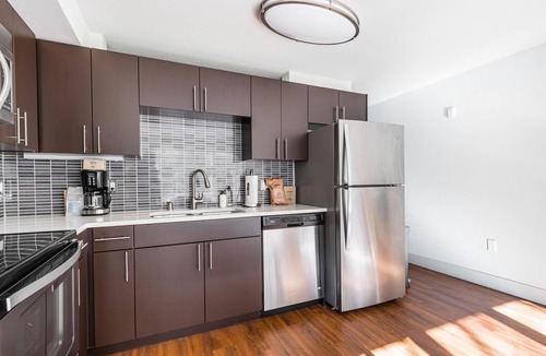 West Bellevue Apartment | Delightful Bellevue 1BR w/Coffee Bar, nr Transport, by Blueground