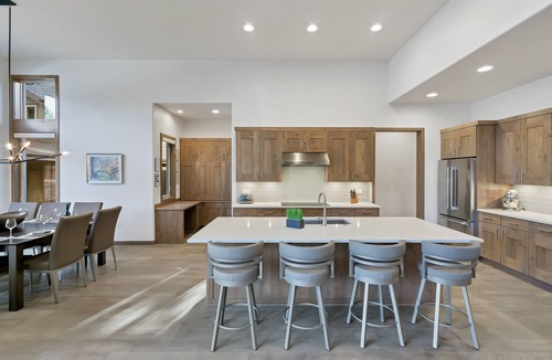 Bend House | Deschutes Executive Retreat - 6BR Luxury Rental