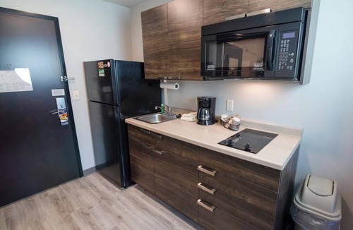 Moab Hotel | Desert Retreat – Your Base for Moab Exploration! In-Room Kitchen & Pet-Friendly