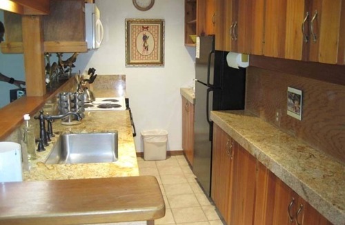 Moose Wilson Road Condo | Desireable Aspens' Berry Patch Condo Creekside Secluded New Bathroom & Floors
