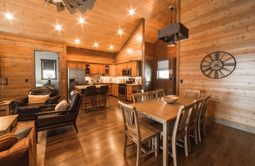 Preston House | DMR Cabin 1 | Two-Level | Max Capacity 17