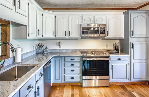 Elizabethton House | Dock! Riverfront Angler's Oasis in Elizabethton