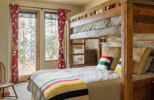 Big Sky House | Docs Holiday