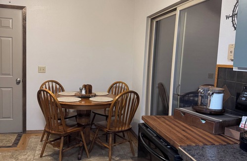Custer County House | Dog friendly 3-bedroom house in beautiful Challis for your mountain getaway!