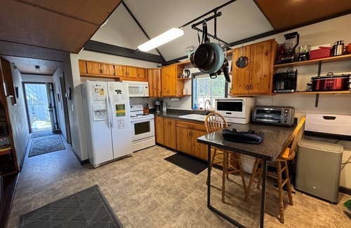 Island Park Cottage | Dog Friendly Cabin Near Yellowstone + River Walk
