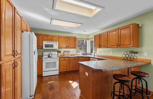 Rockford Bay House | Dog-Friendly Lakeview Home w/Canoes & Game Room
