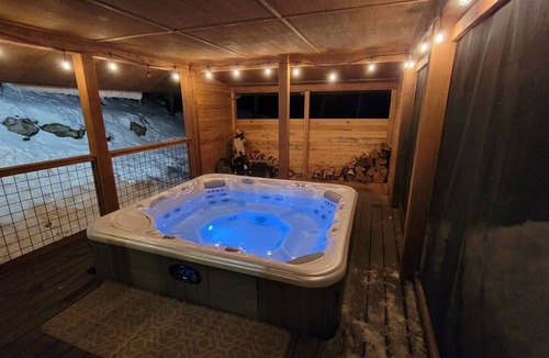 Donnelly Cabin | Donnelly Cabin | Hot Tub, Fire Pit, Near Lake Fun
