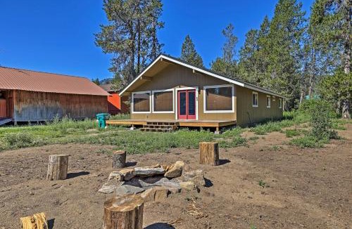 Donnelly House | Donnelly Cabin w/Fire Pit: 5 Mi to Boat & Ski!