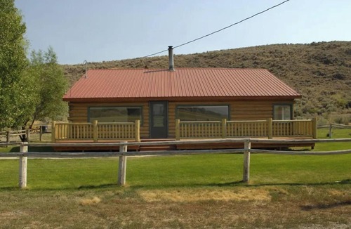 Blaine County Apartment | Double Twin Private Room with Bathroom