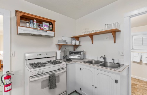 Ashland House | Downtown Ashland House - Walk to Plaza and OSF!