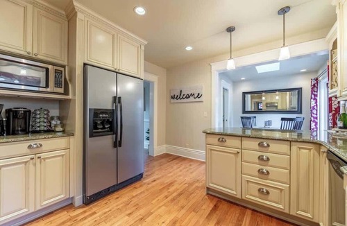 Fort Grounds Apartment | Downtown CDA House with Fire Pit and BBQ
