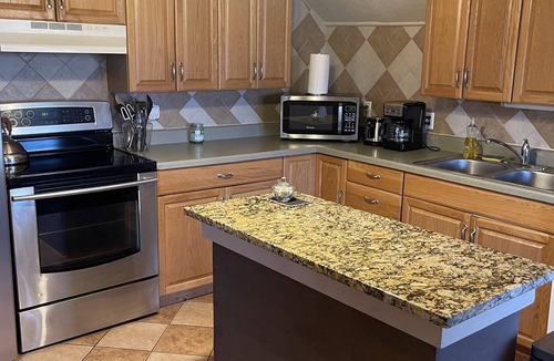 Sherman Hill Apartment | Downtown Des Moines