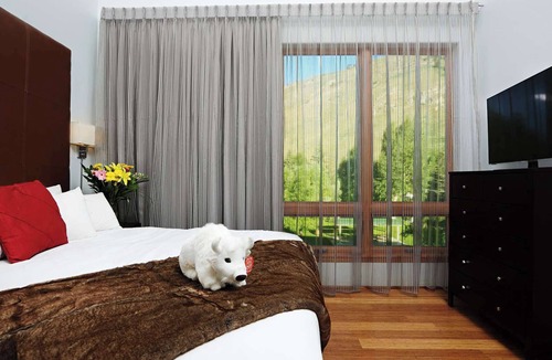 Jackson Hotel | Downtown Jackson - 1 Bedroom Miller Park Deluxe Suite